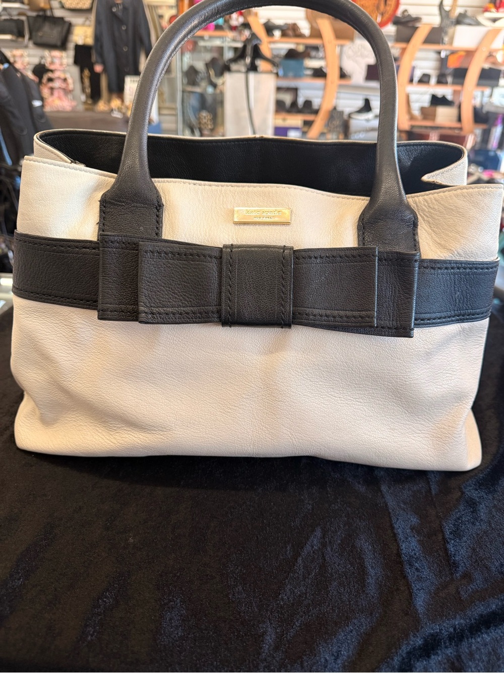 kate spade Cream and Black Leather Bow-Accent Tote
